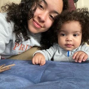 Meet your Posher, Daniela